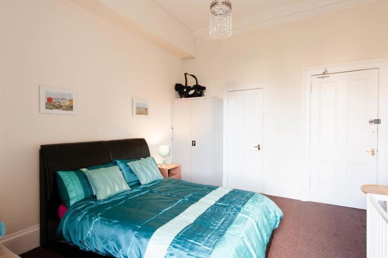 Edinburgh Central Roomz Aparthotel Zewnętrze zdjęcie